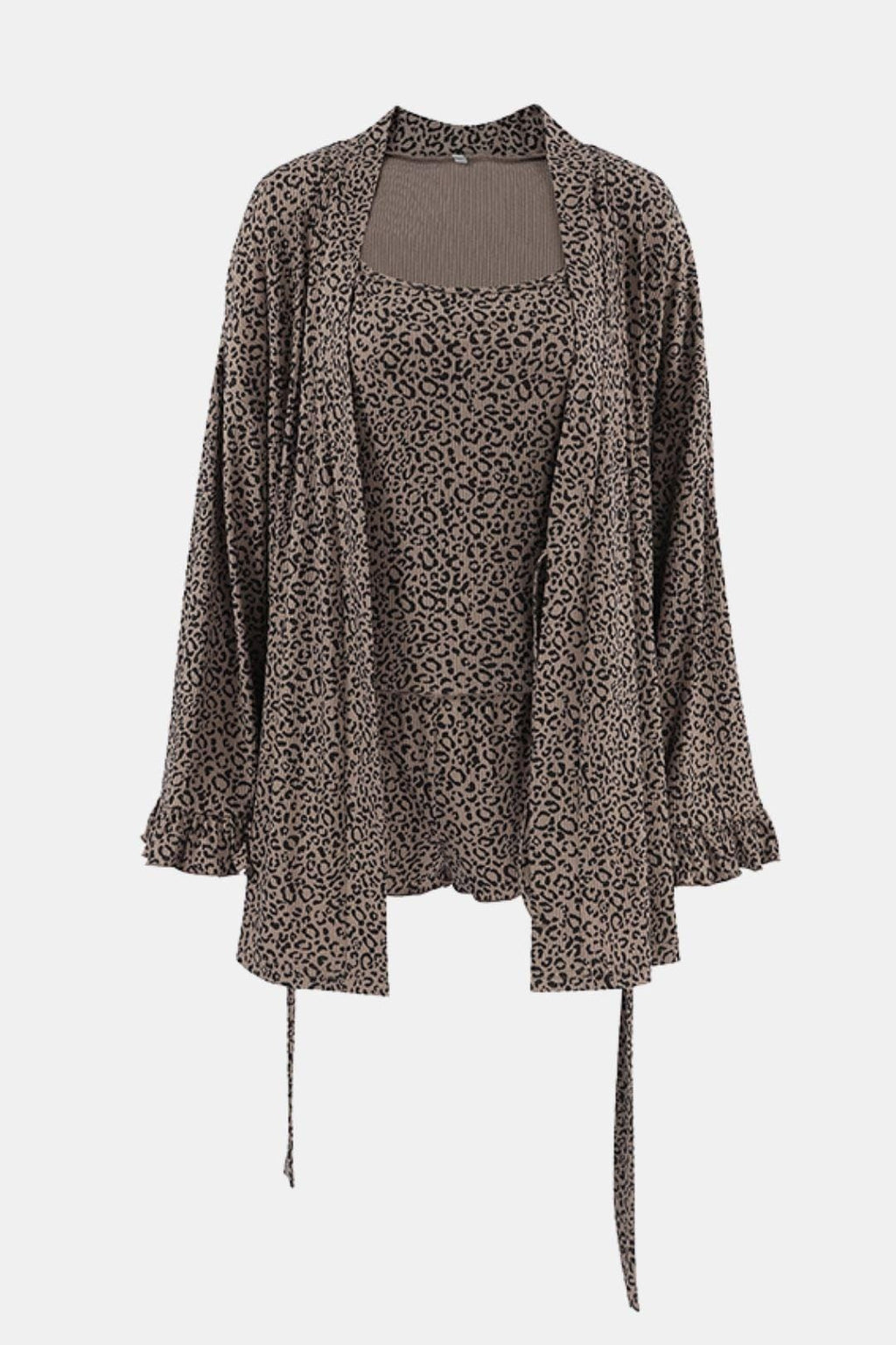 Eva leopard three-piece set product detail — ribbed knit chest panel, balloon bell sleeves and leopard tie-front hem on the matching robe — Amavé.